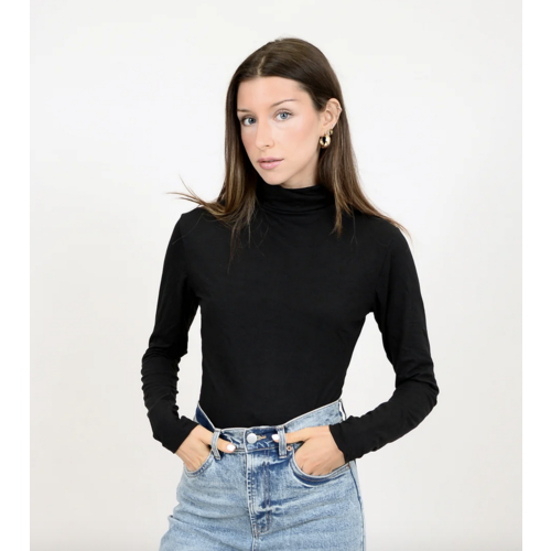 RD Style Sarah Turtleneck