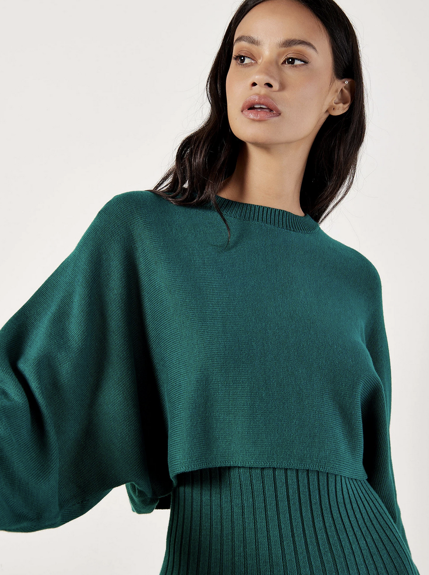 Apricot - Cropped Batwing Sweater Green XS
