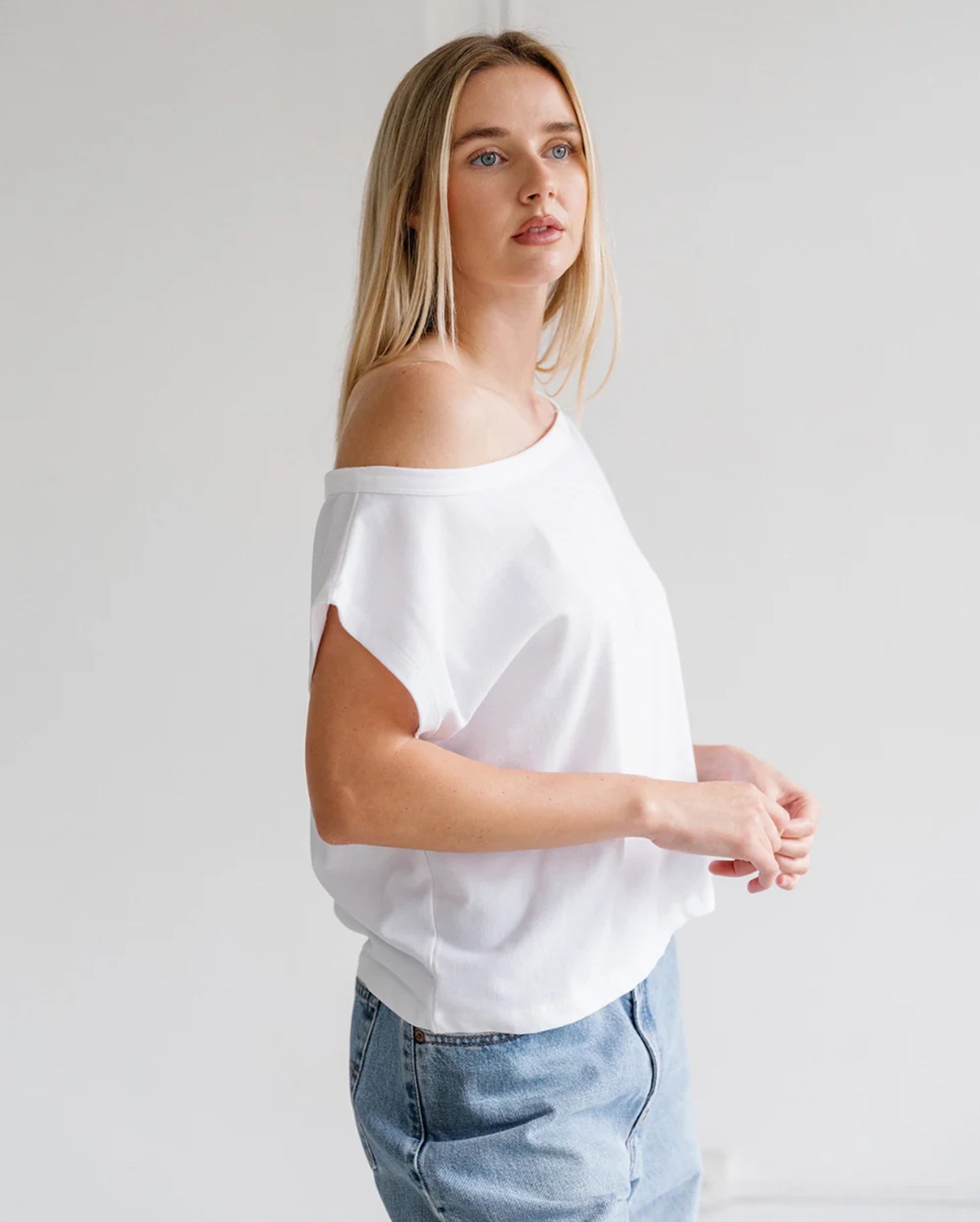 BRUNETTE THE LABEL Off the Shoulder Tee