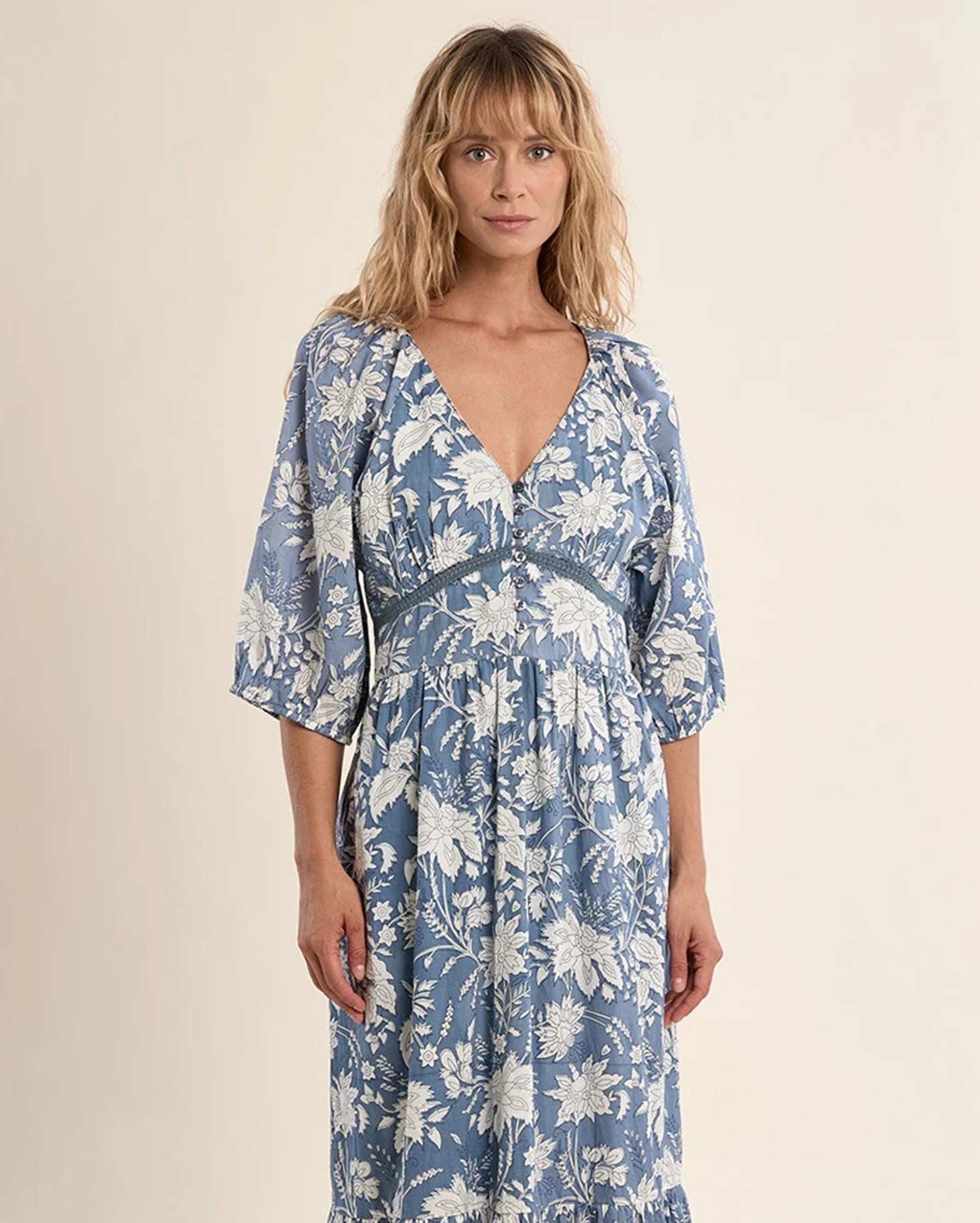 MOLLY BRACKEN Floral Maxi Dress