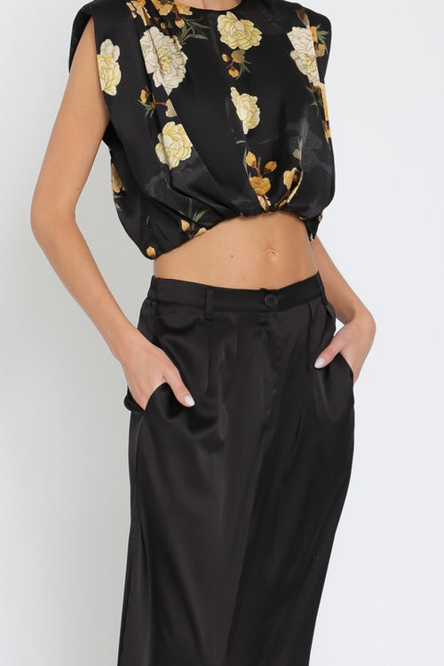 Aakaa Floral Cropped Blouse