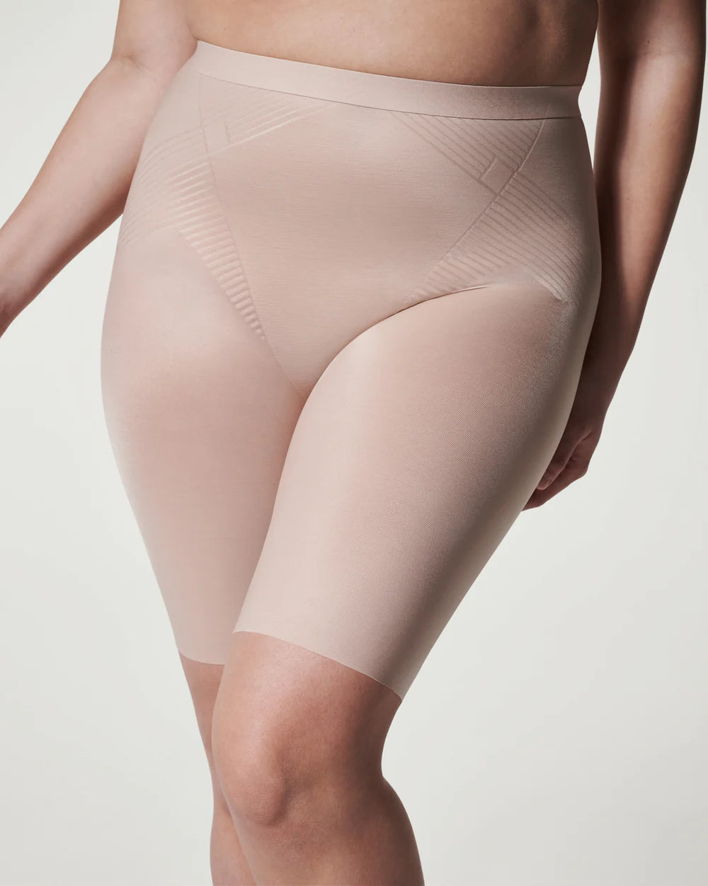 Spanx - Mid Thigh Short  Champagne Beige S