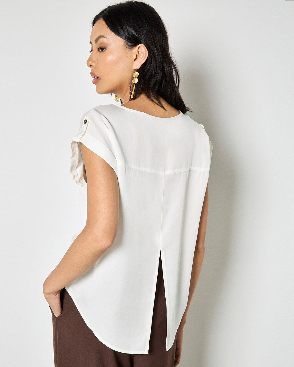 APRICOT Slit Back Top