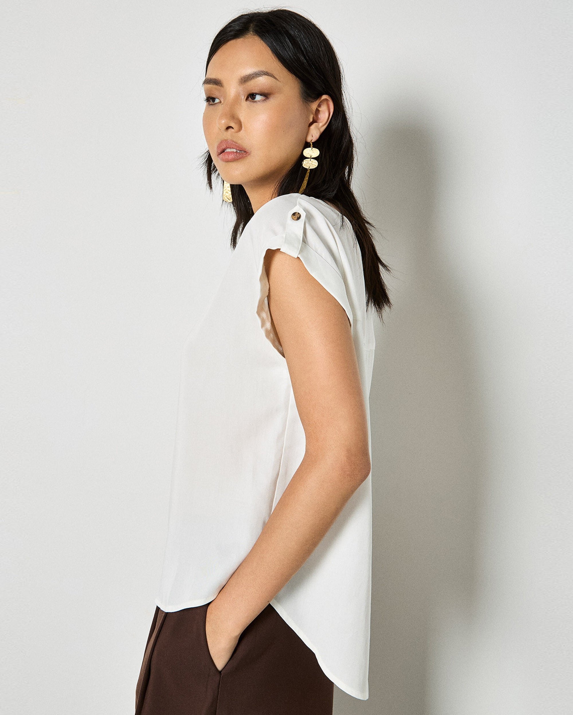 APRICOT Slit Back Top