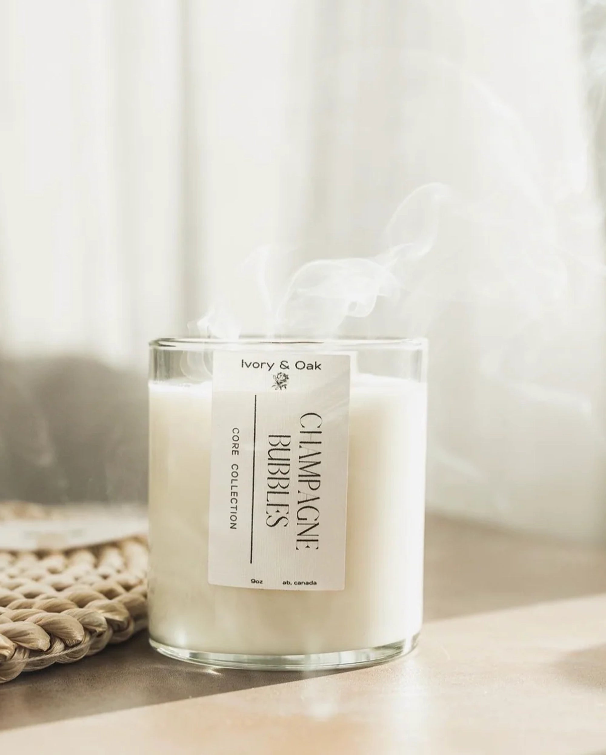 IVORY & OAK Champagne Bubbles