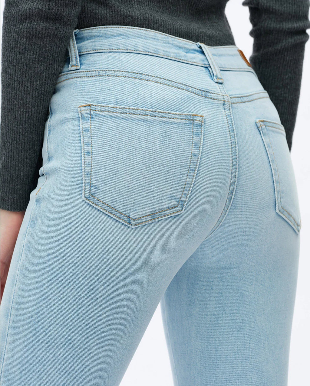 BAYEAS Mid Rise Crop Denim