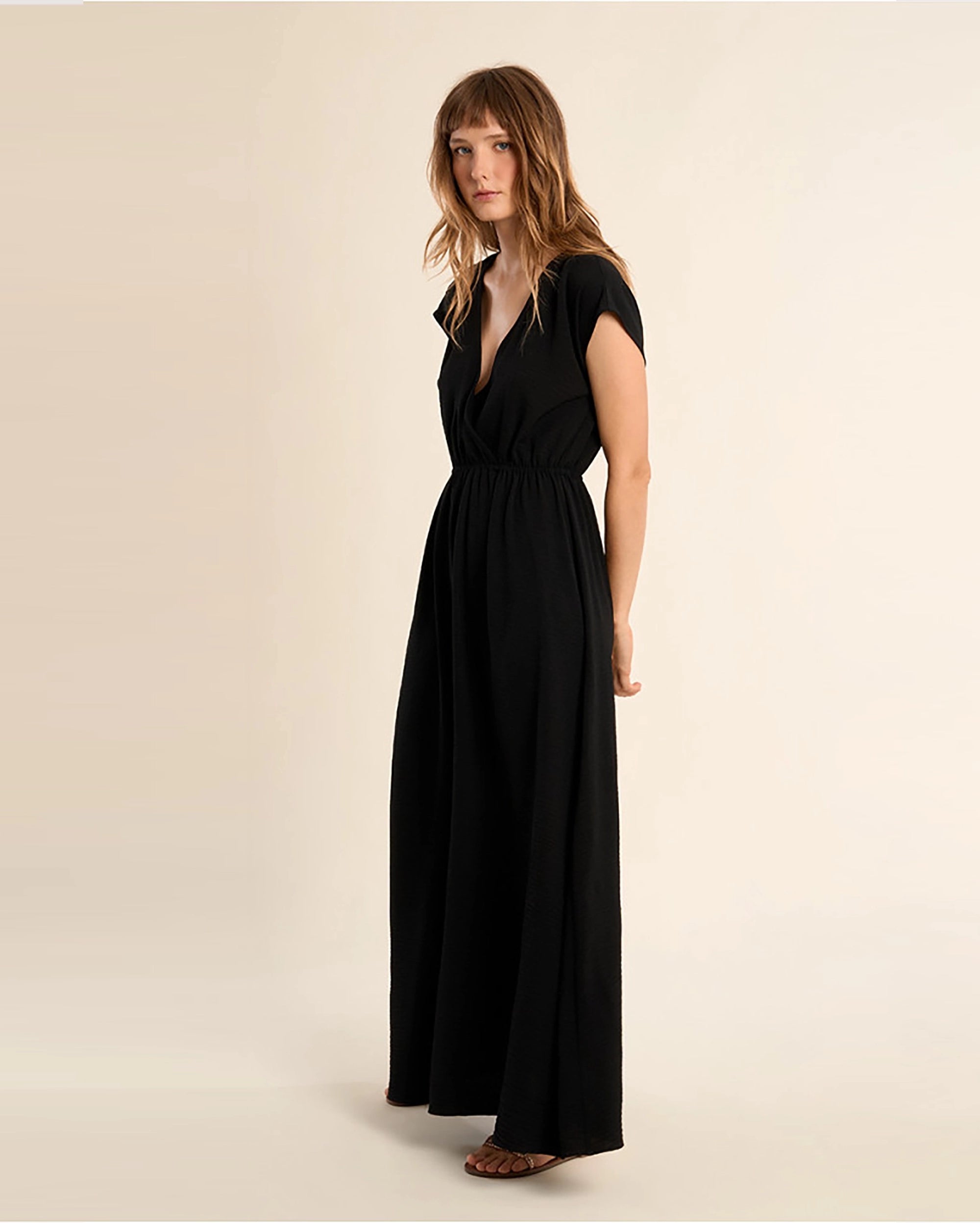 MOLLY BRACKEN V-Neck Maxi Dress