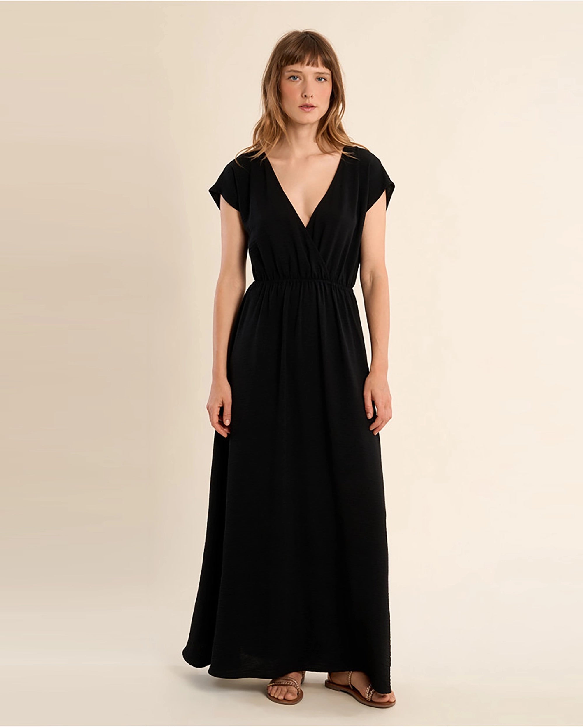 MOLLY BRACKEN V-Neck Maxi Dress