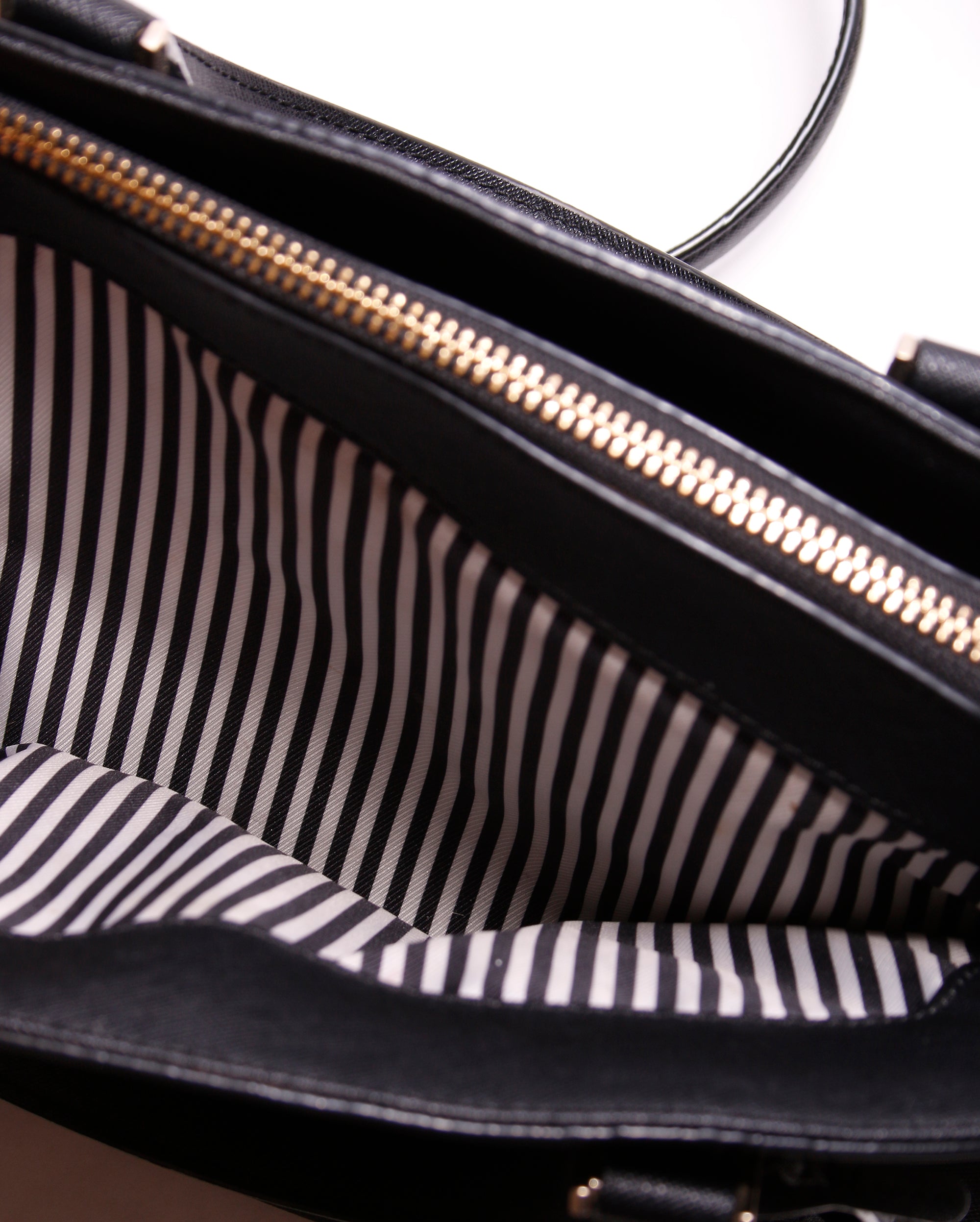 PRE OWNED KATE SPADE Cameron Street Lottie Satchel