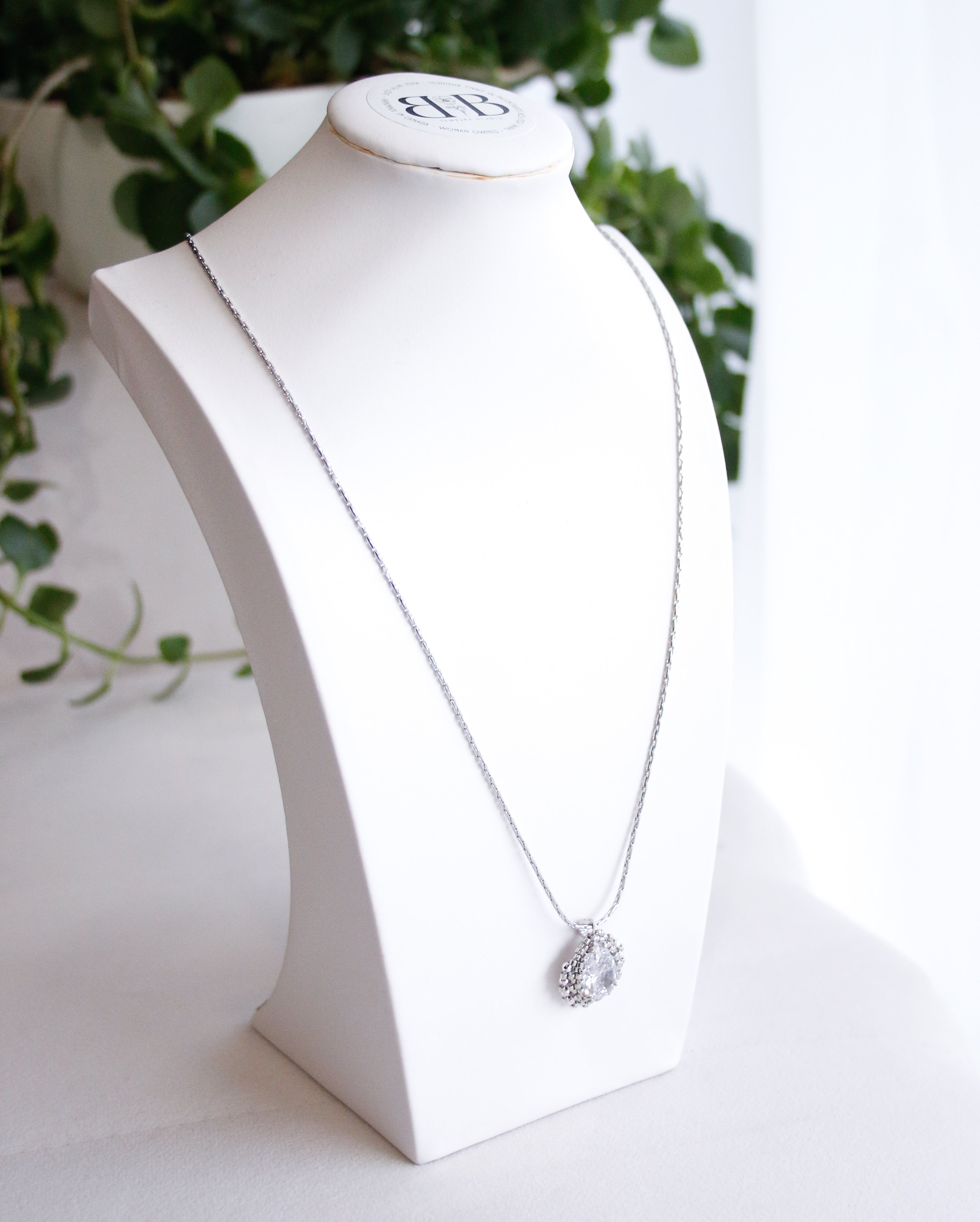 BLOSSOM BEADS Teardrop Zircon crystal necklace
