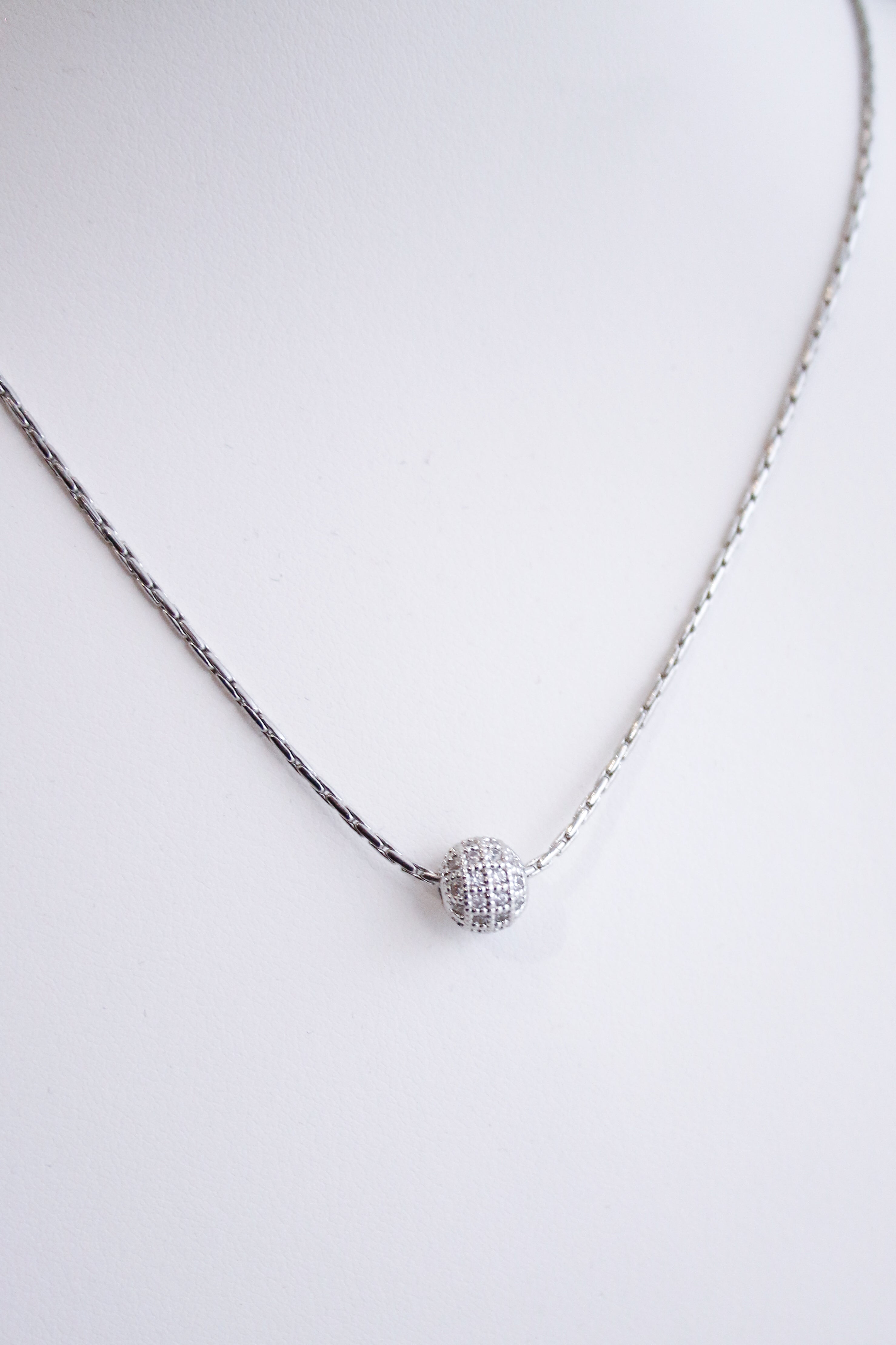 BLOSSOM BEADS Pave-style bead necklace