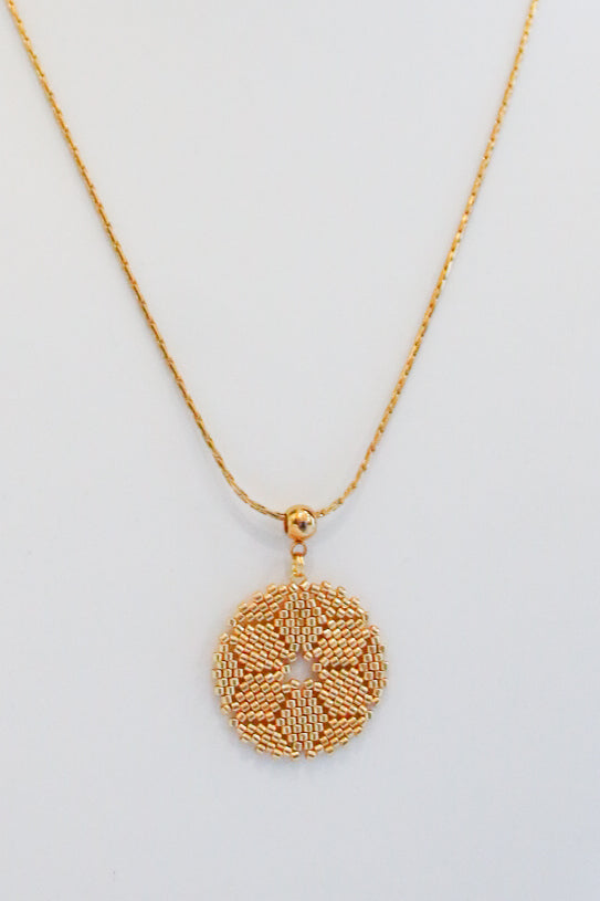 Blossom Beads Round Pendant Necklace