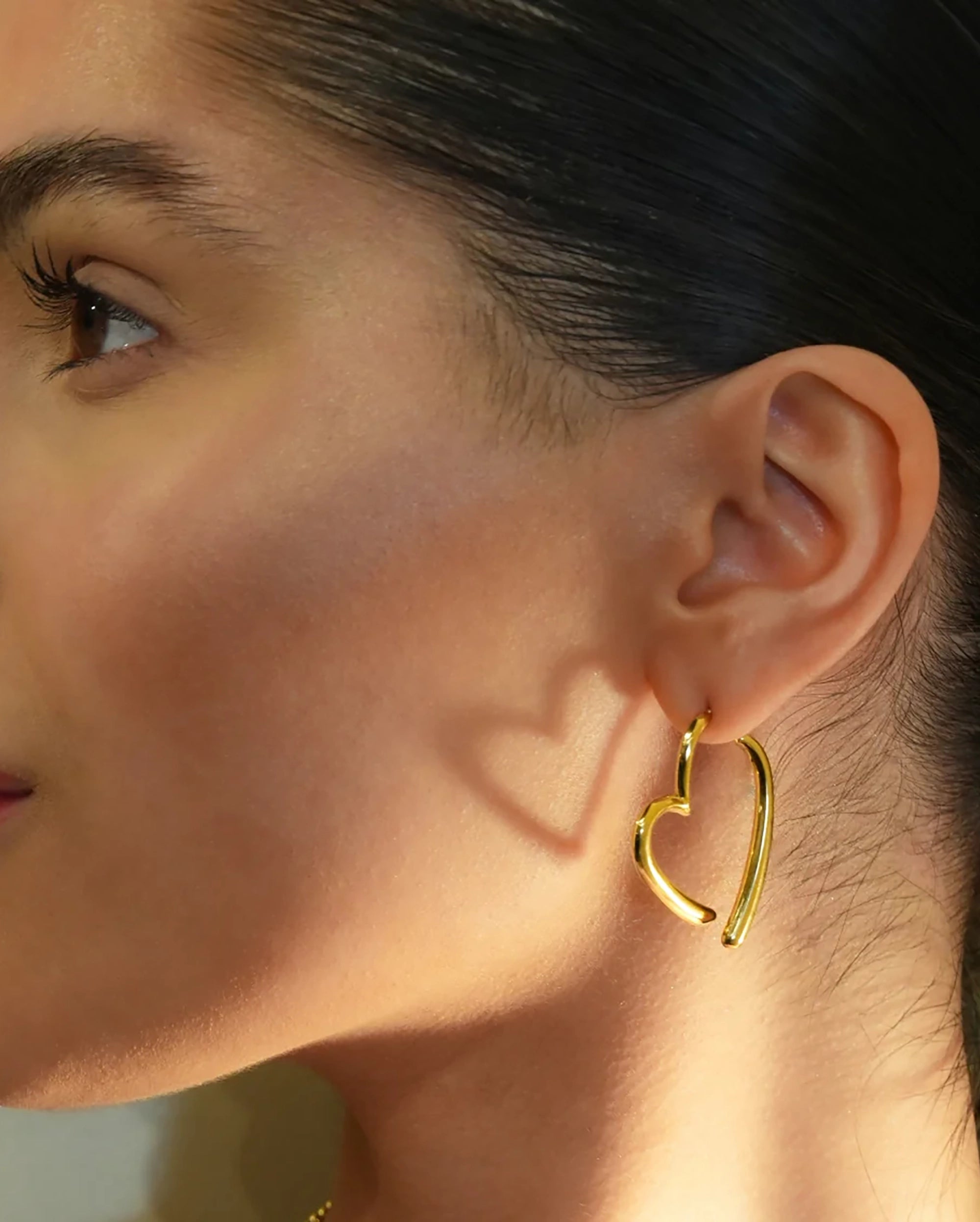 Momoka Heart Hoop Earrings