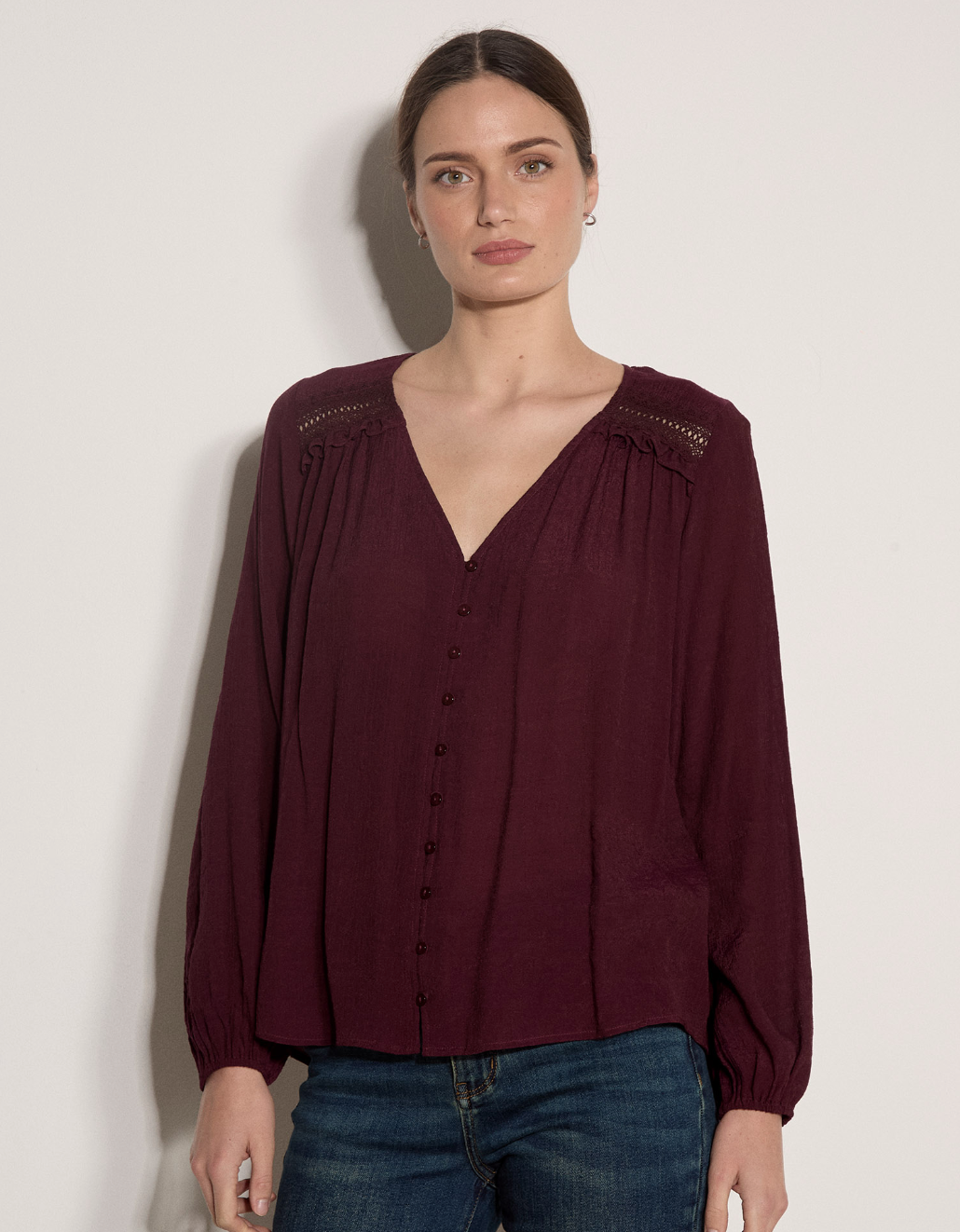 APRICOT Sarasa Ruffle Blouse