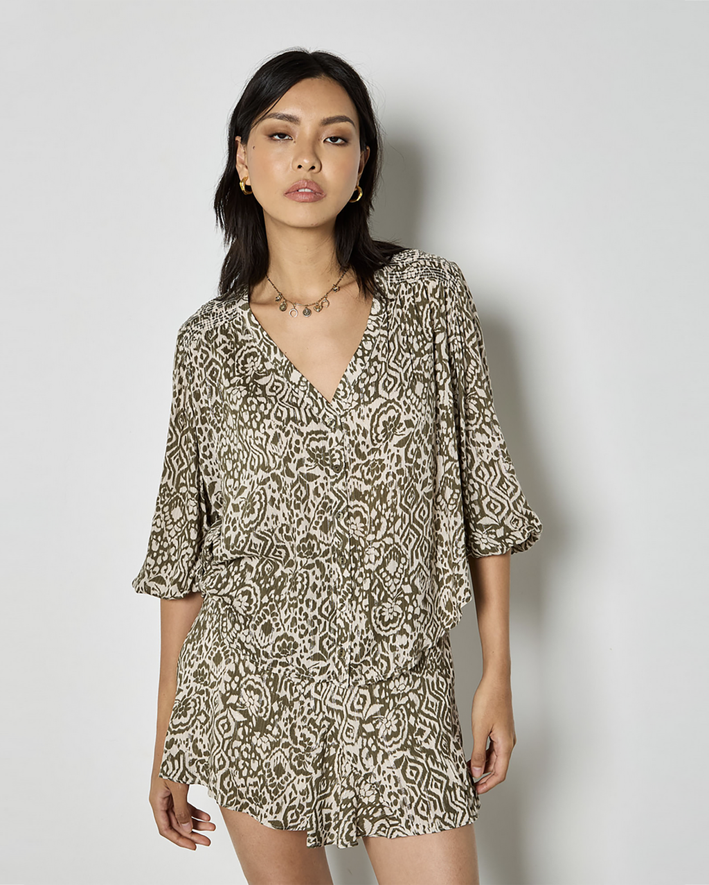 APRICOT Jacquard Blouse