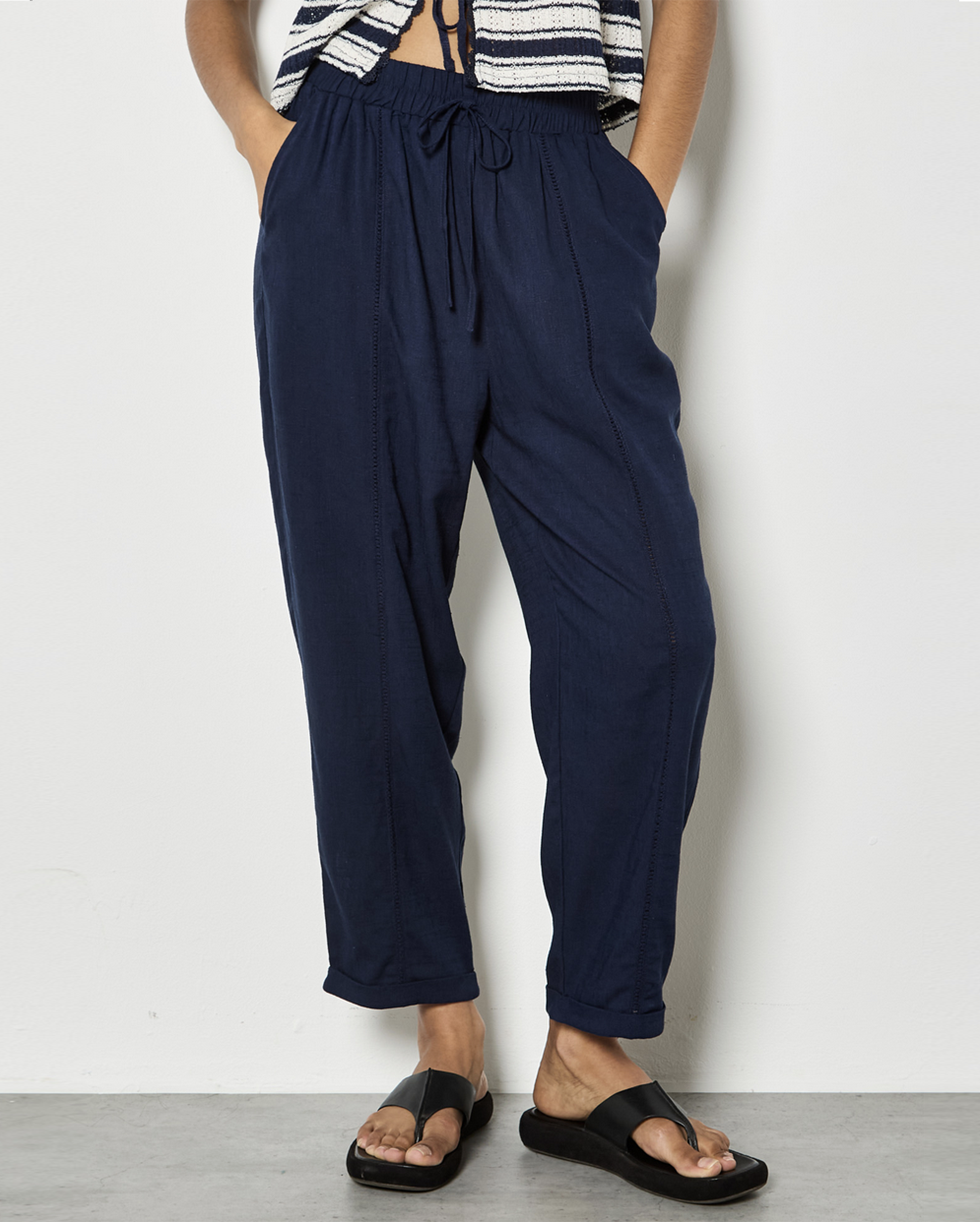 APRICOT Tapered Pant
