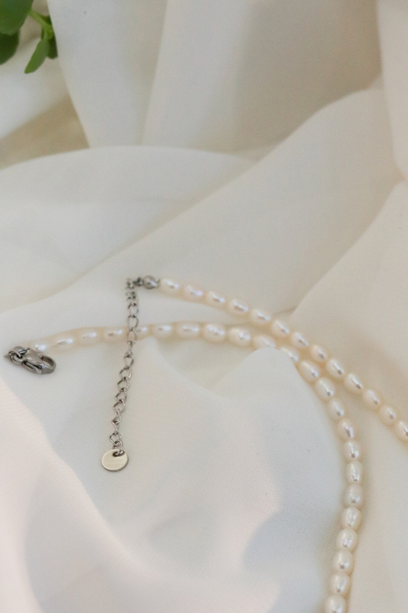 Blossom Beads - Pearl Choker Silver