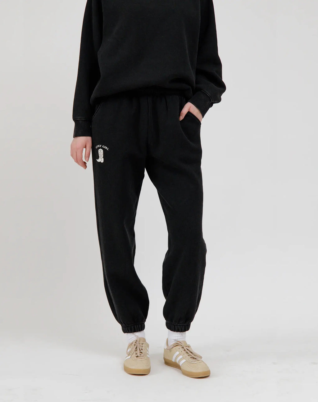 Brunette The Label - Lucky Girl Oversized Jogger  Washed Black S/M