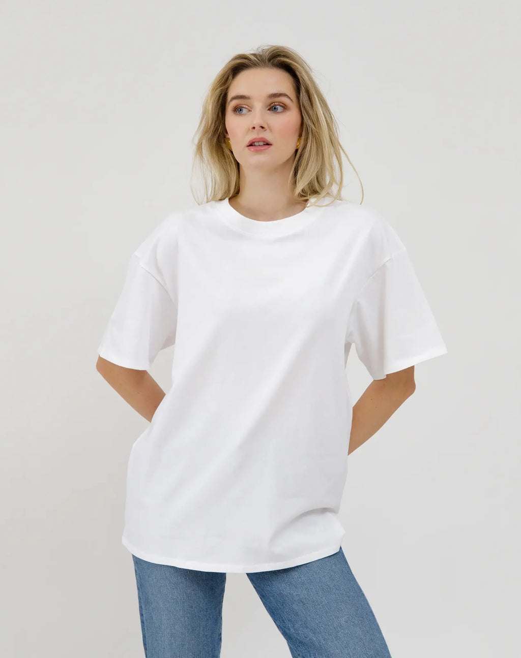 Brunette-the-Label-SS25-Oversized-Boxy-Tee-White-2_2c9dfb11-b89a-4e95-ac3c-de78d1354646.jpg