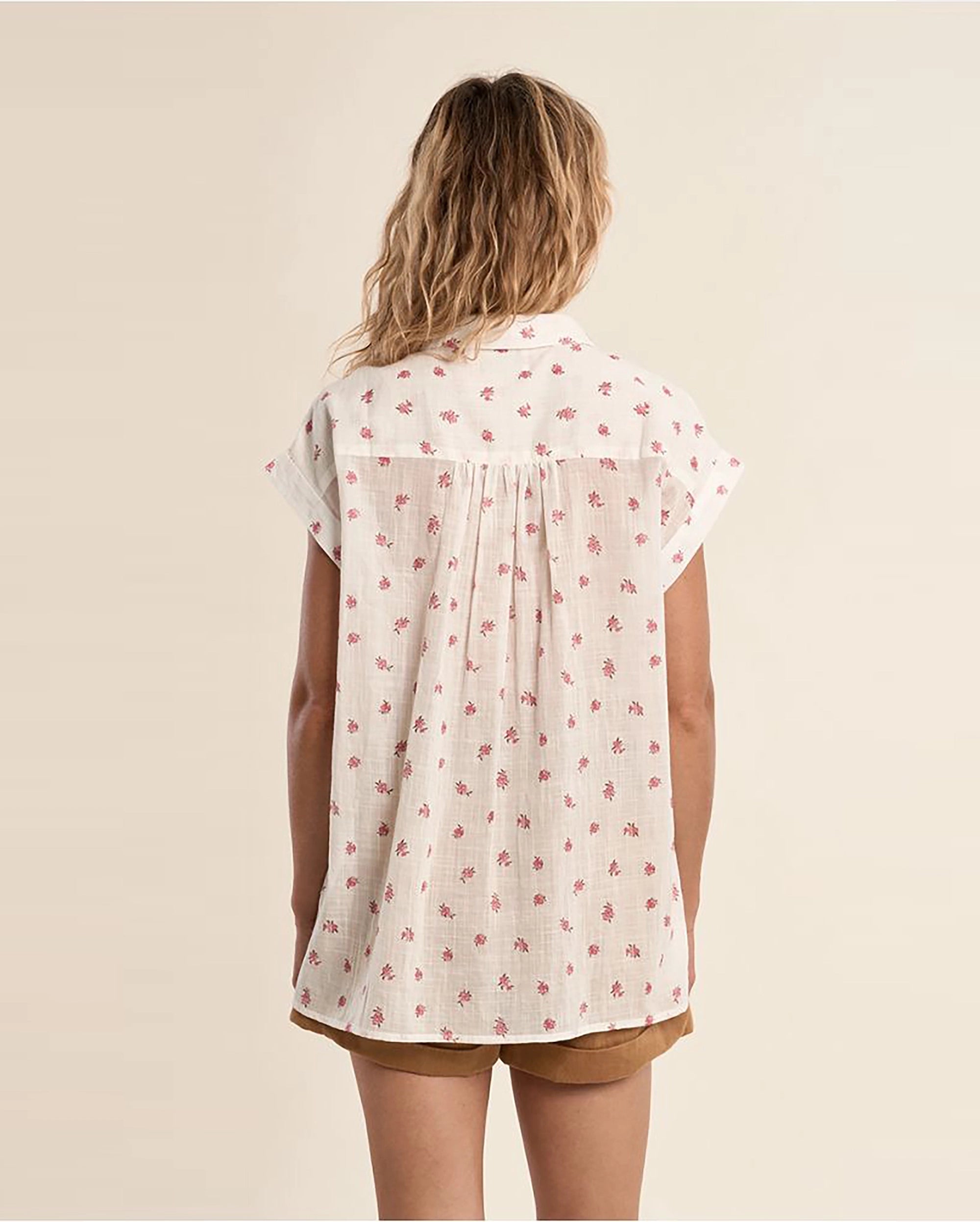 MOLLY BRACKEN Floral Blouse