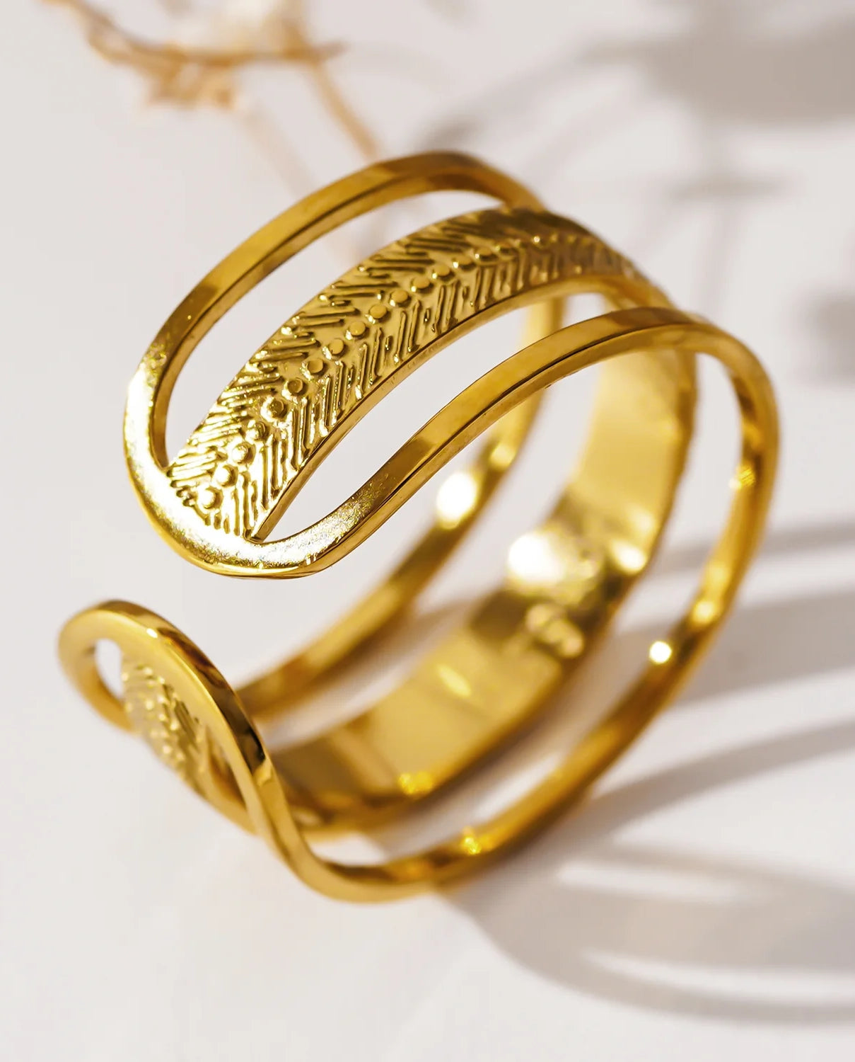 HN - Matheo Ring 18K Gold Overlay O/S