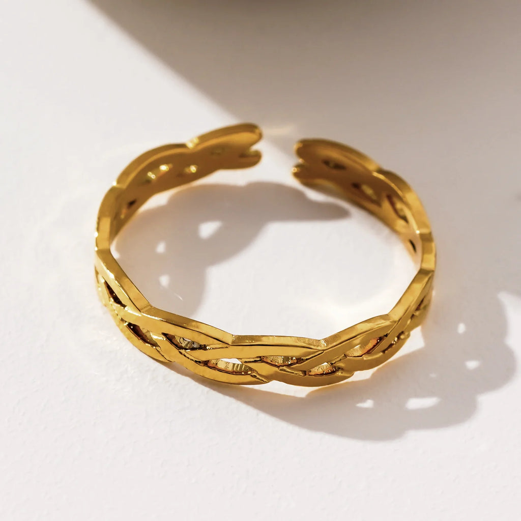 HN - Eliott Ring 18K Gold Overlay O/S