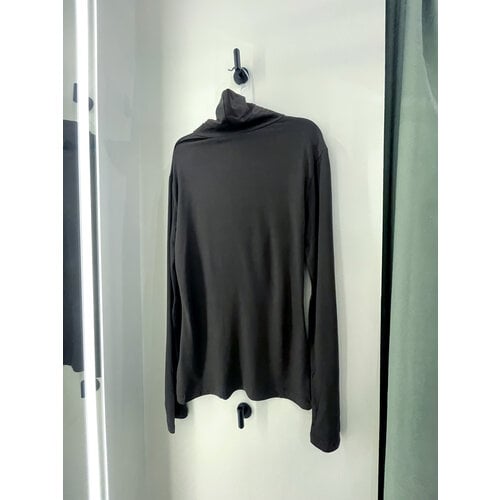 RD Style Sarah Turtleneck