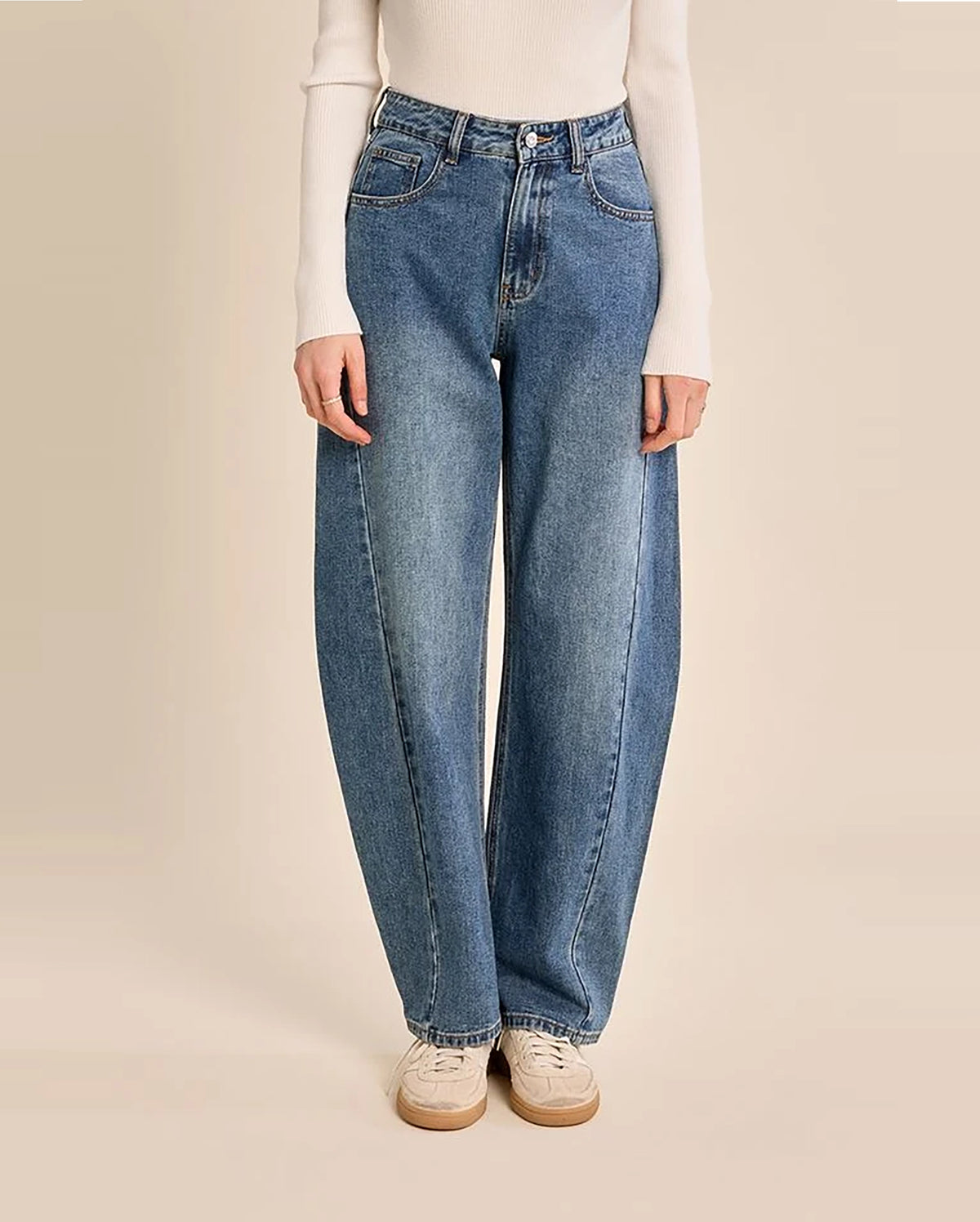 MOLLY BRACKEN Relaxed Barrel Jean