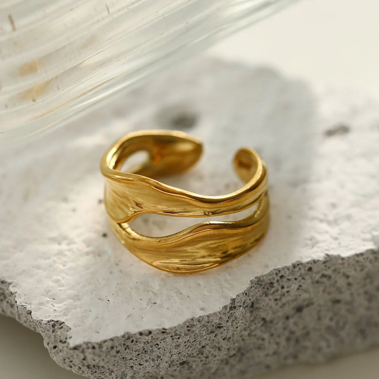 HN - Larke Ring 18K Gold Overlay O/S