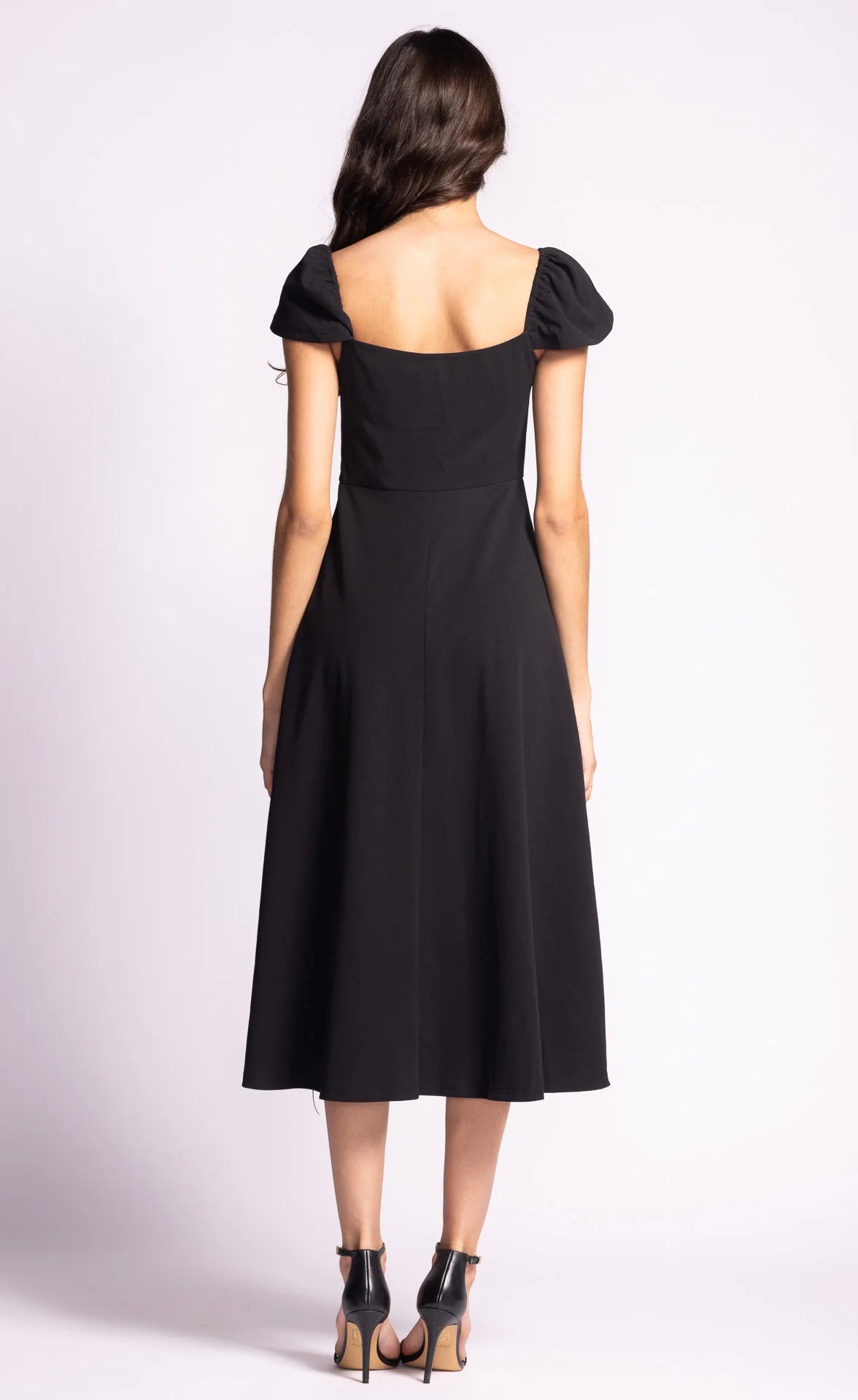 Pinkmartini66d8600985477566d860098562b.8931077566d860098562b