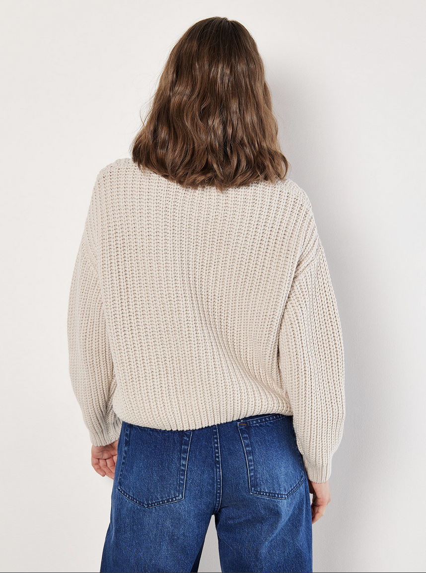 Apricot - Cable Knit Sweater Stone L