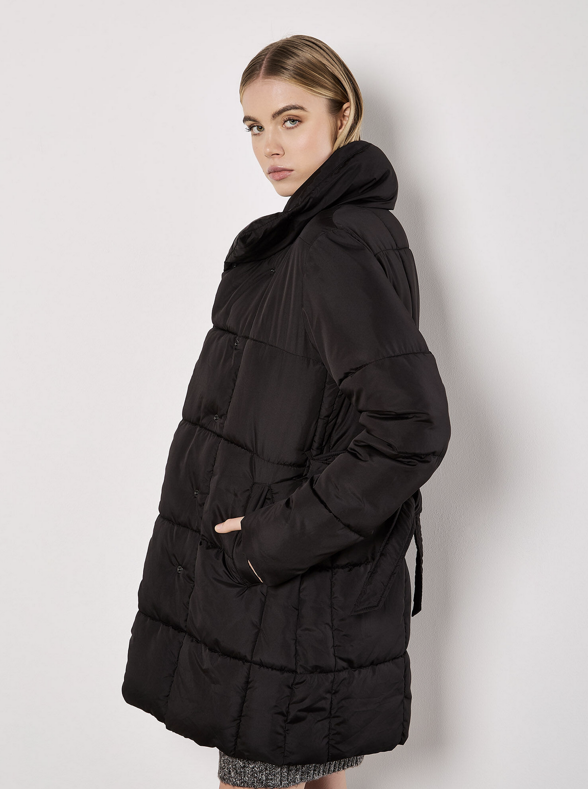 Apricot - Quilted Jacket Black L